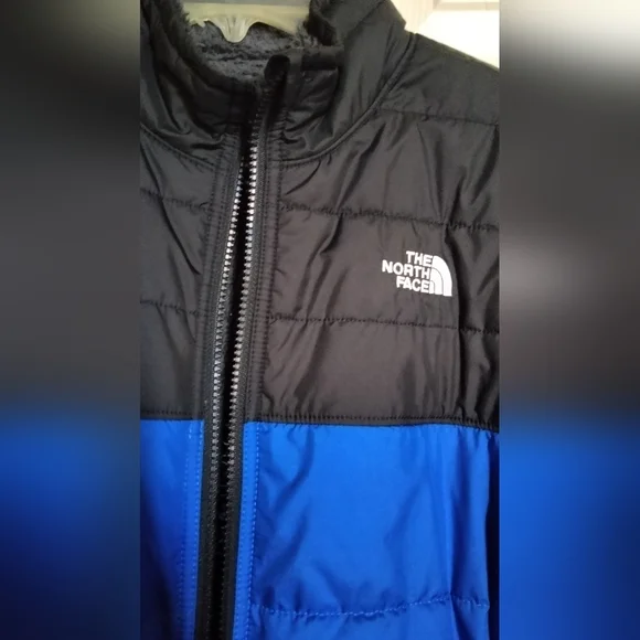 North Face Kids Reversible Jacket - Picture 3 of 11